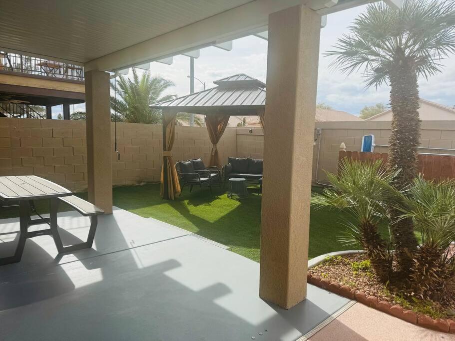 Paradise Las Vegas Exterior photo